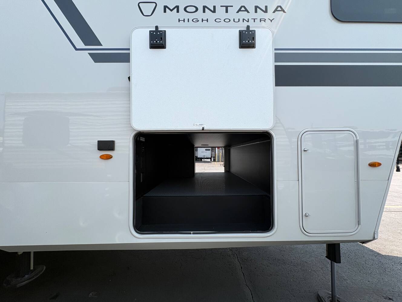 A photo of this 2027 Keystone Montana High Country 300RK
