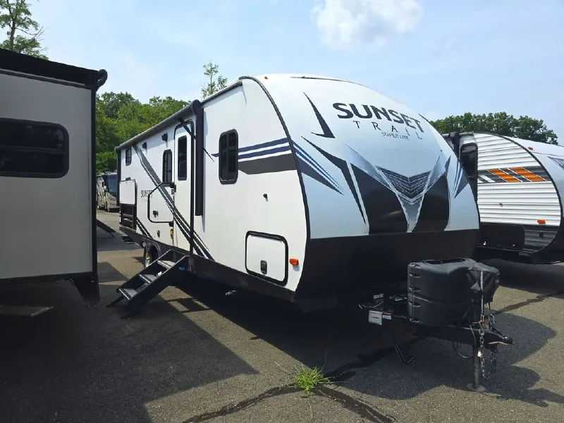 2019 CrossRoads Sunset Trail 242BH