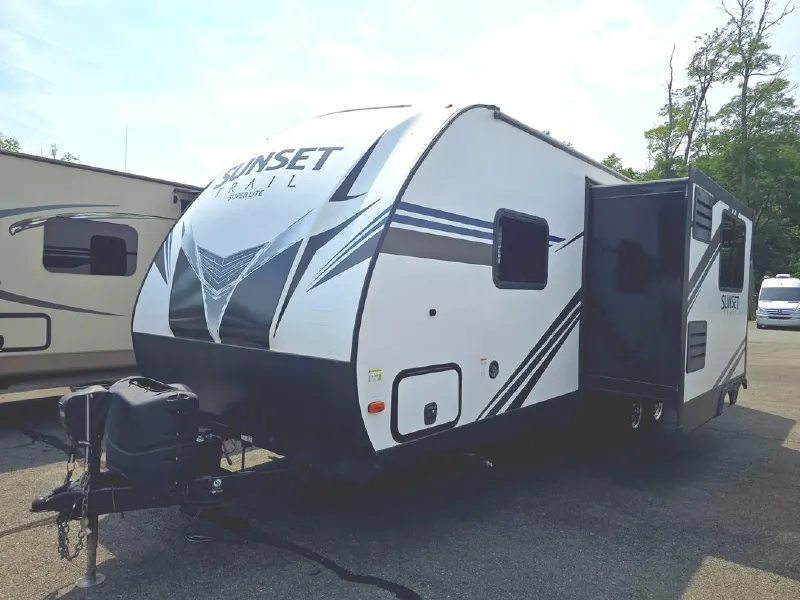 2019 CrossRoads Sunset Trail 242BH