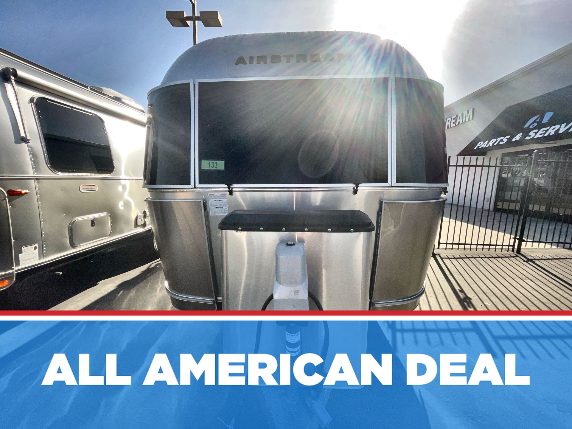 2016 Airstream International Serenity 23FB (Front Queen Bed) RV