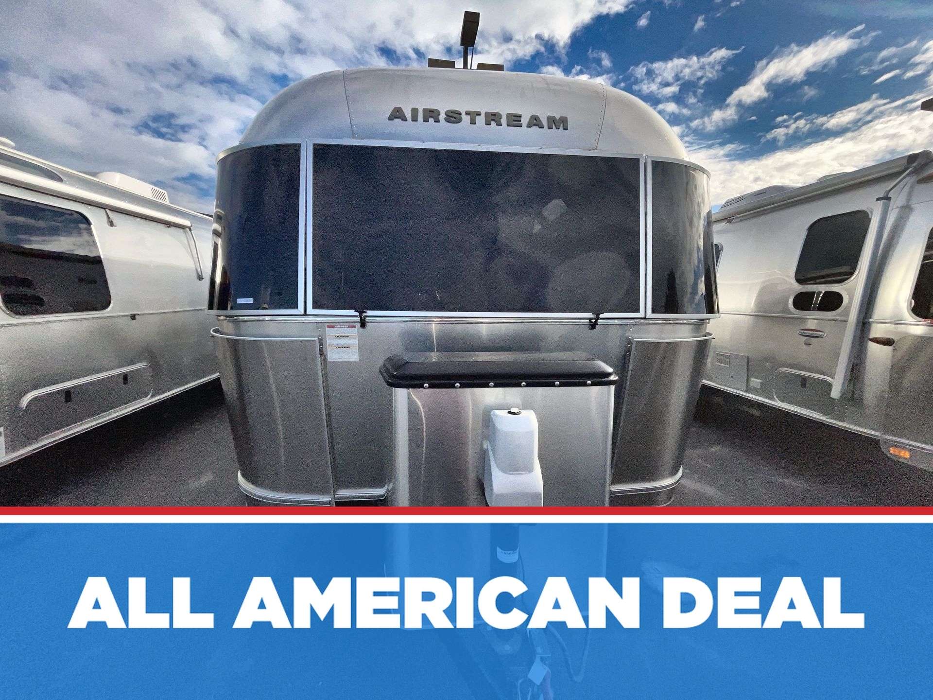 2017 Airstream International Serenity 30RB (Rear Queen Bed) RV