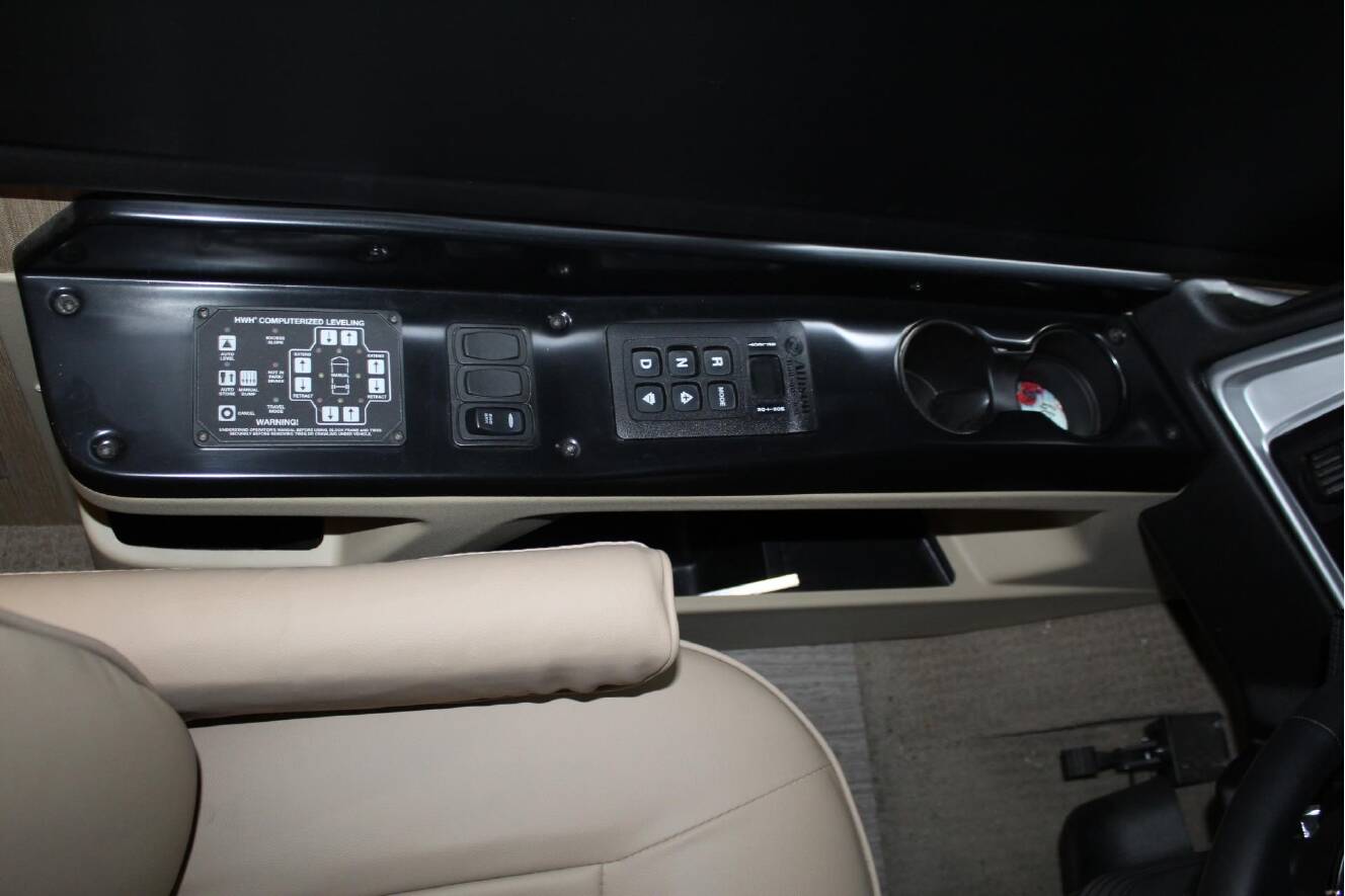 A photo of this 2016 Newmar VENTANA 3427