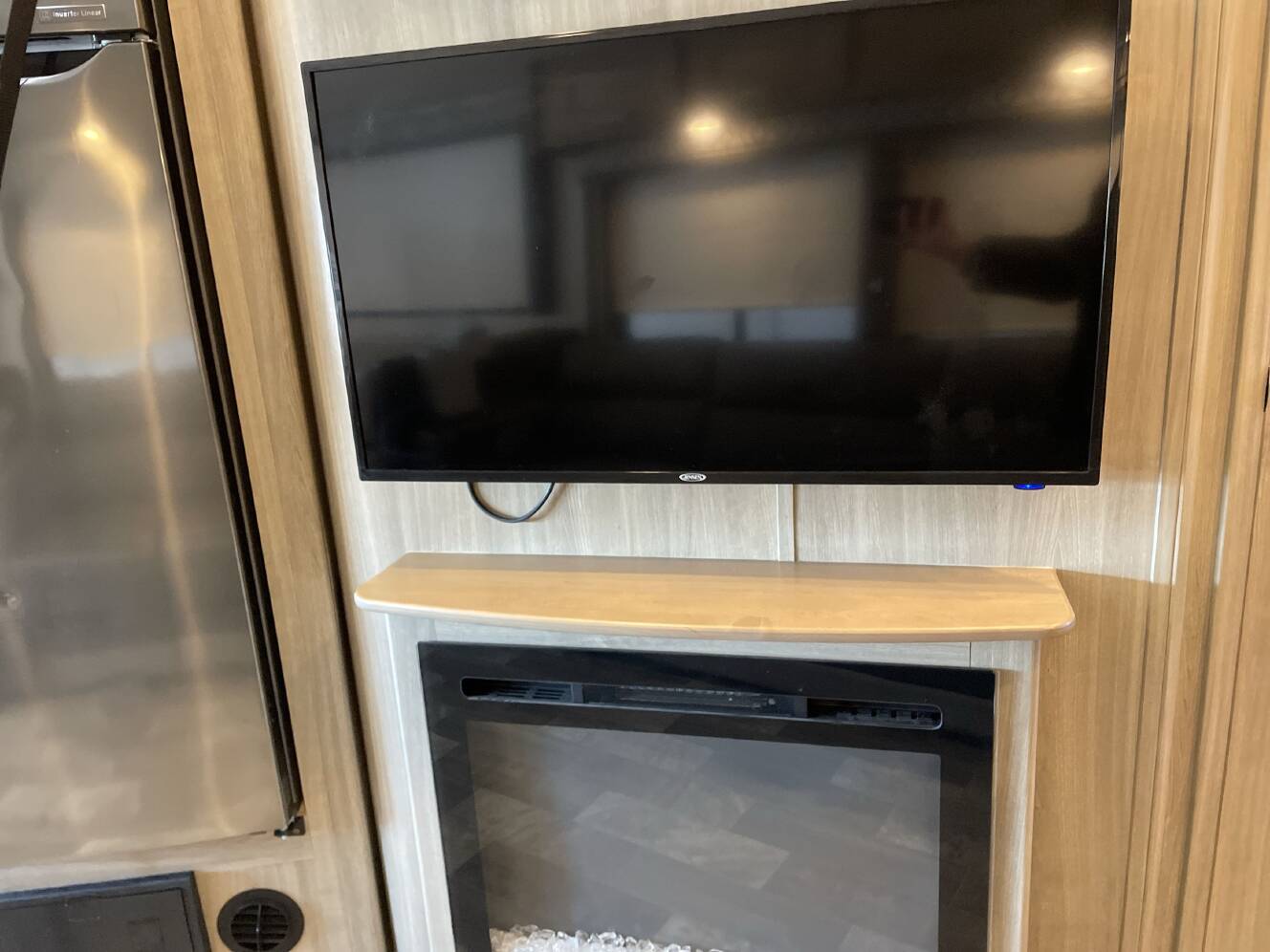 A photo of this 2020 Coachmen MIRADA 32SS