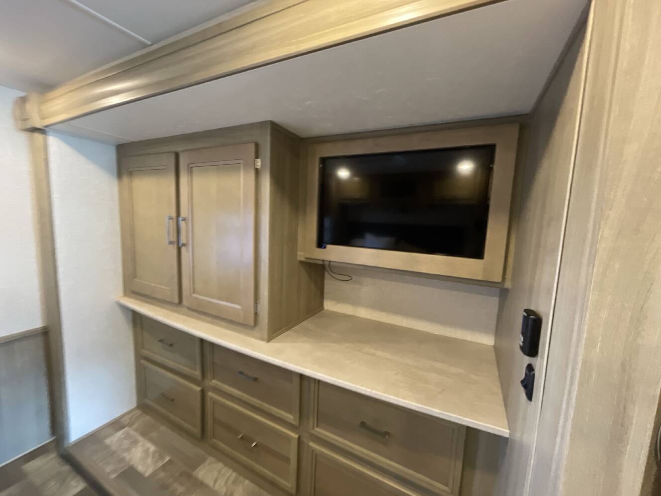 A photo of this 2020 Coachmen MIRADA 32SS