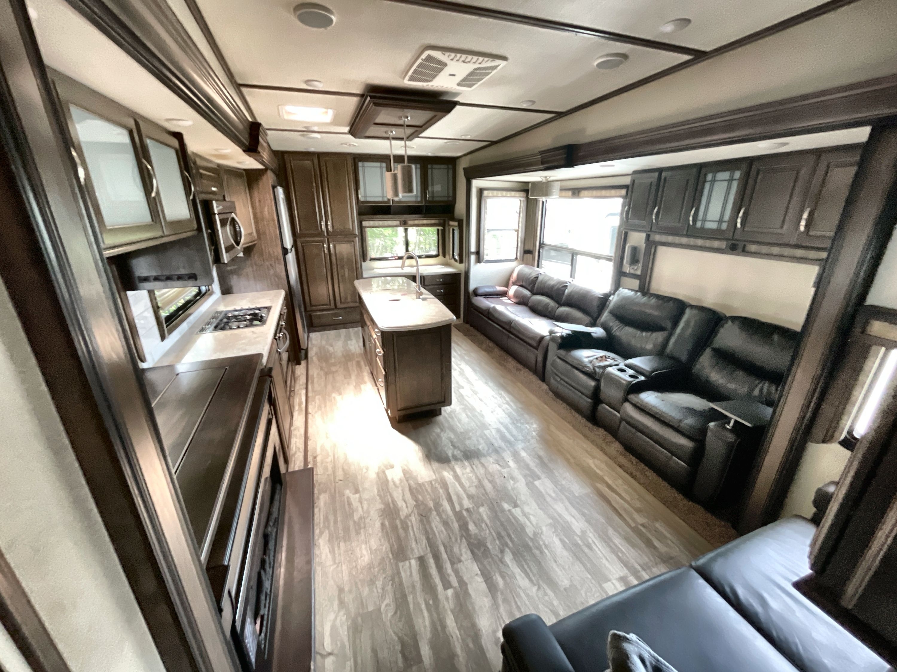 2018 Grand Design SOLITUDE 344GK in berkley MA