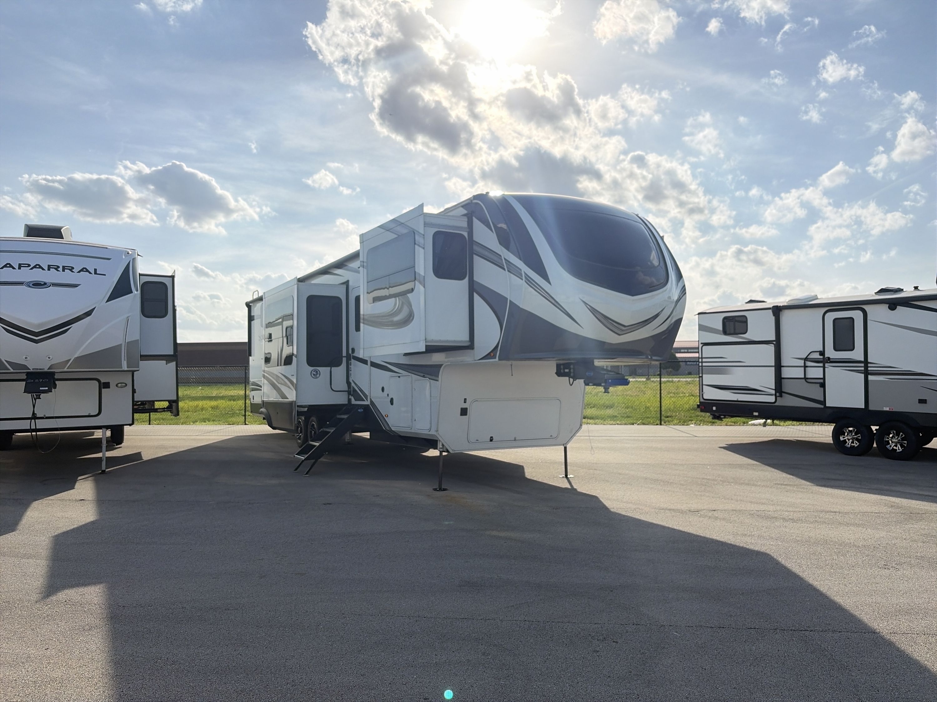 2021 Grand Design SOLITUDE 380FL-R in springfield IL