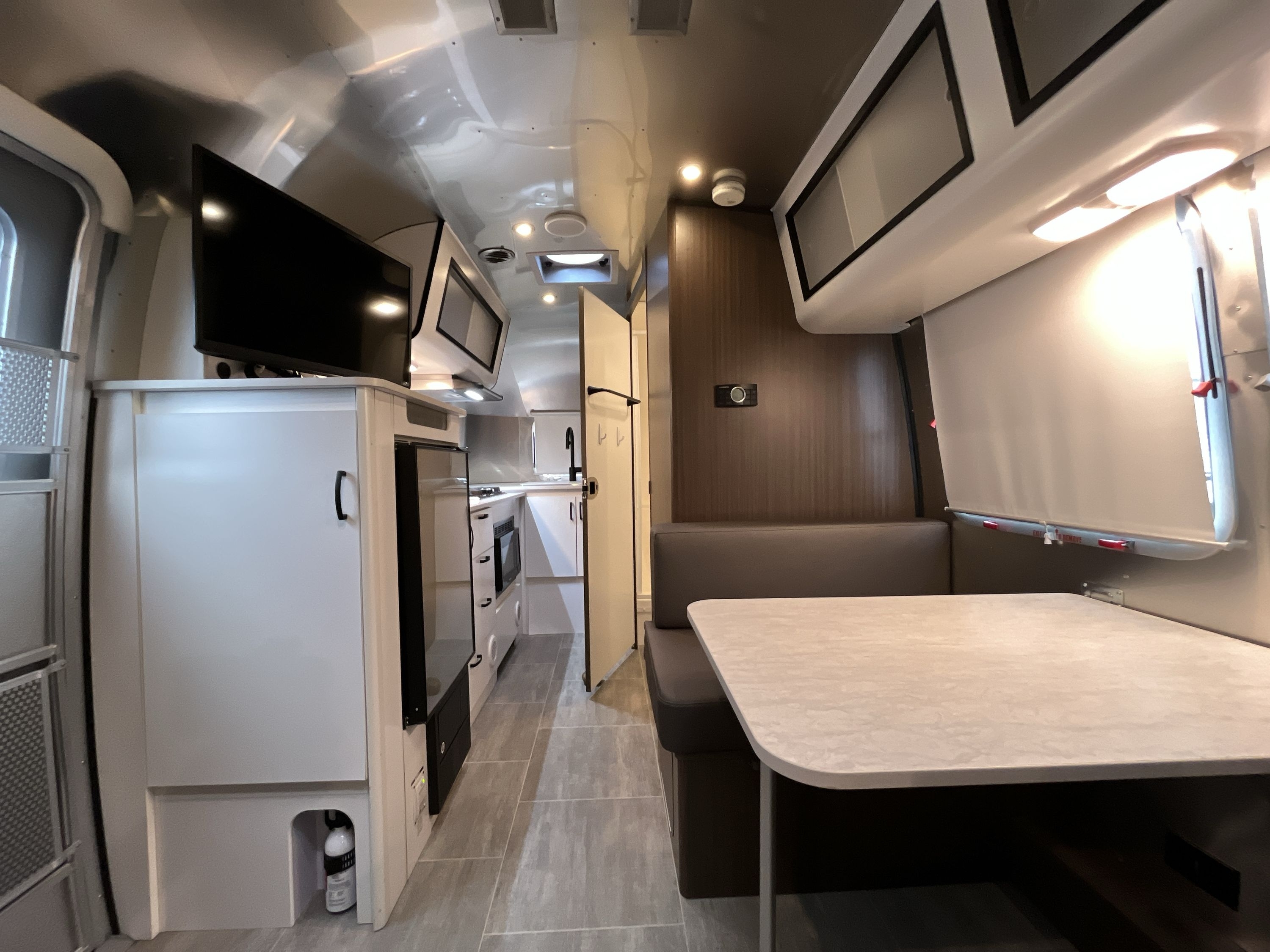 2020 Airstream CARAVEL 20FB in bend OR