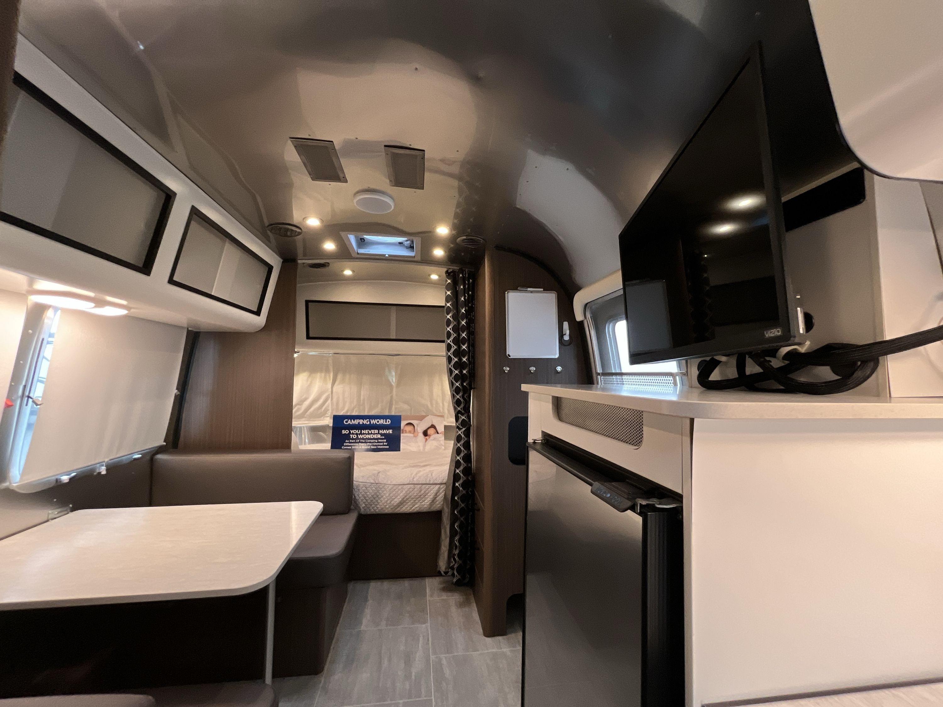 2020 Airstream CARAVEL 20FB in bend OR