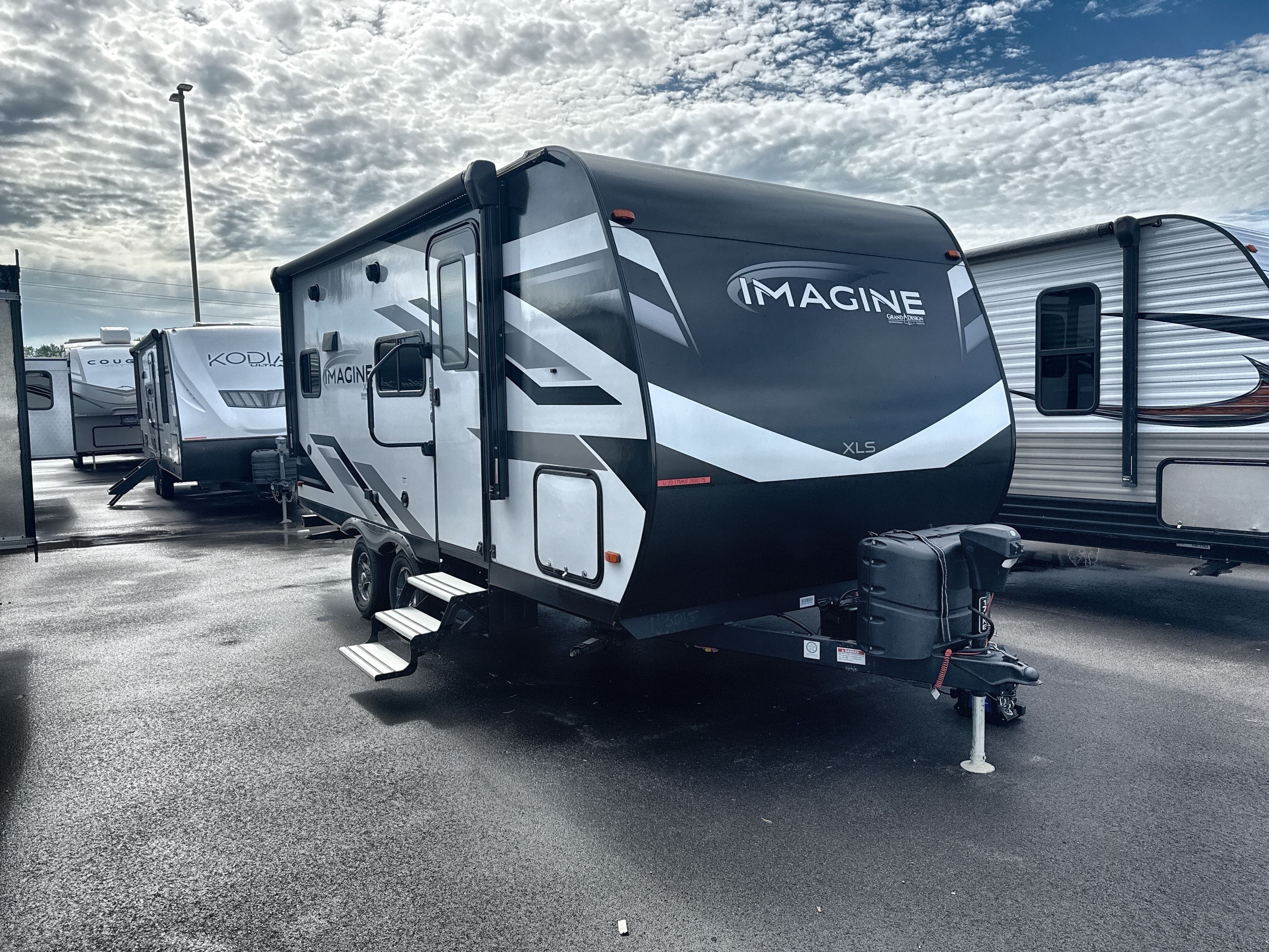 2023 Grand Design IMAGINE XLS 17MKE RV