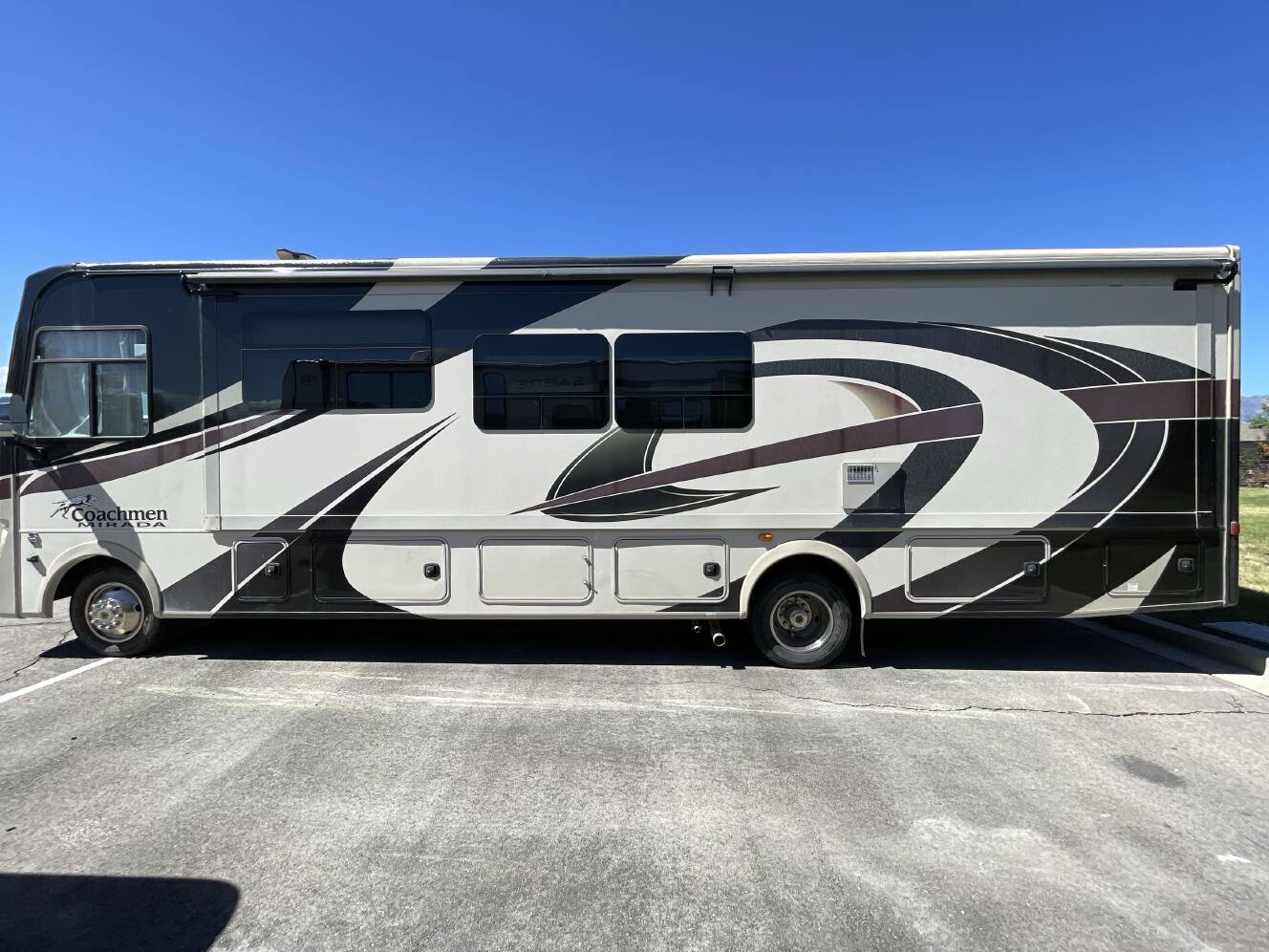 A photo of this 2018 Coachmen MIRADA 32SS