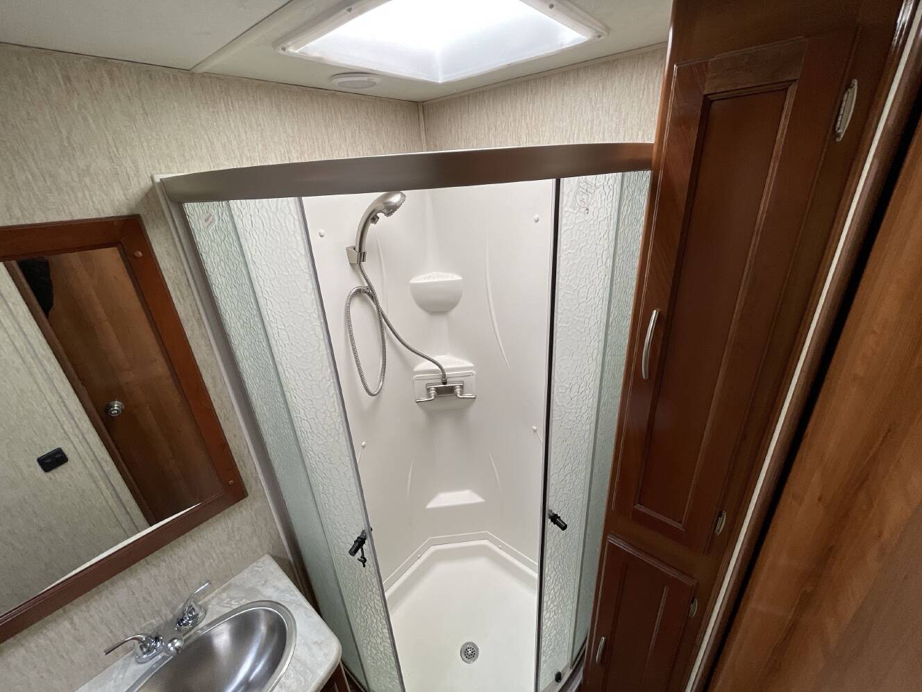 A photo of this 2018 Coachmen MIRADA 32SS