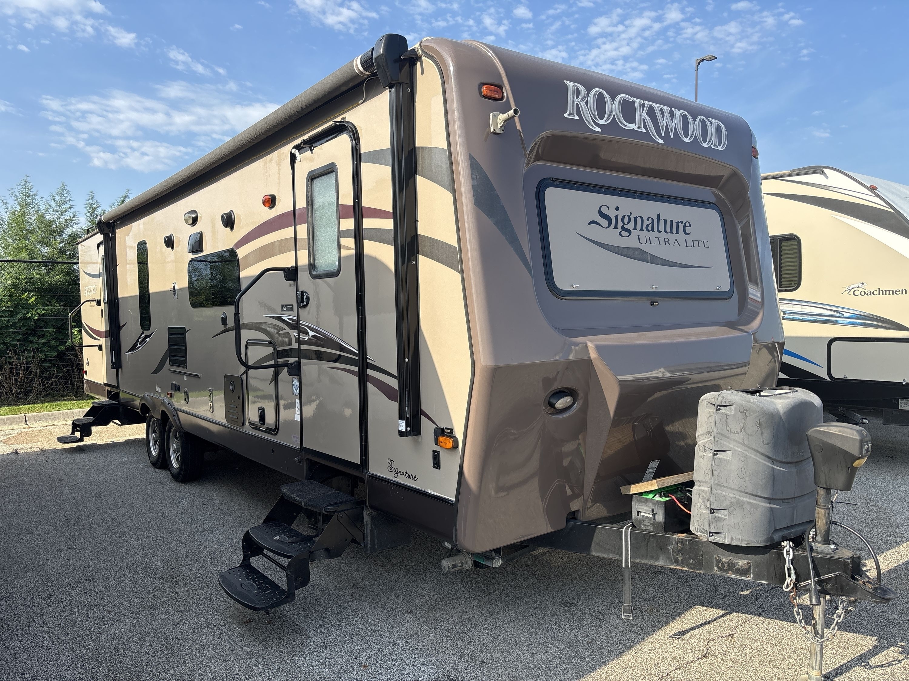 2014 Forest River ROCKWOOD SIGNATURE ULTRA LITE 8319SS RV