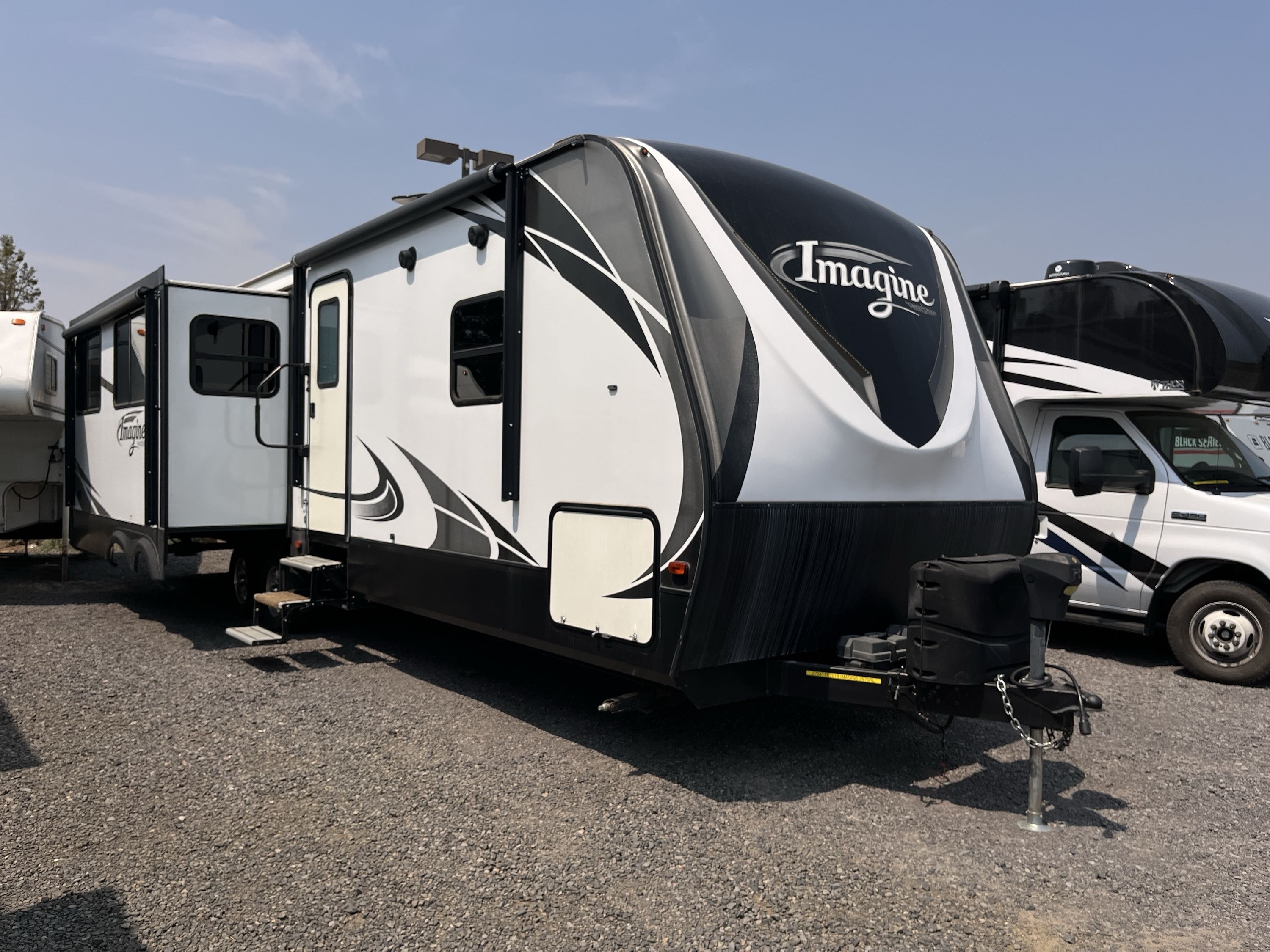 2018 Grand Design IMAGINE 2970RL in bend OR