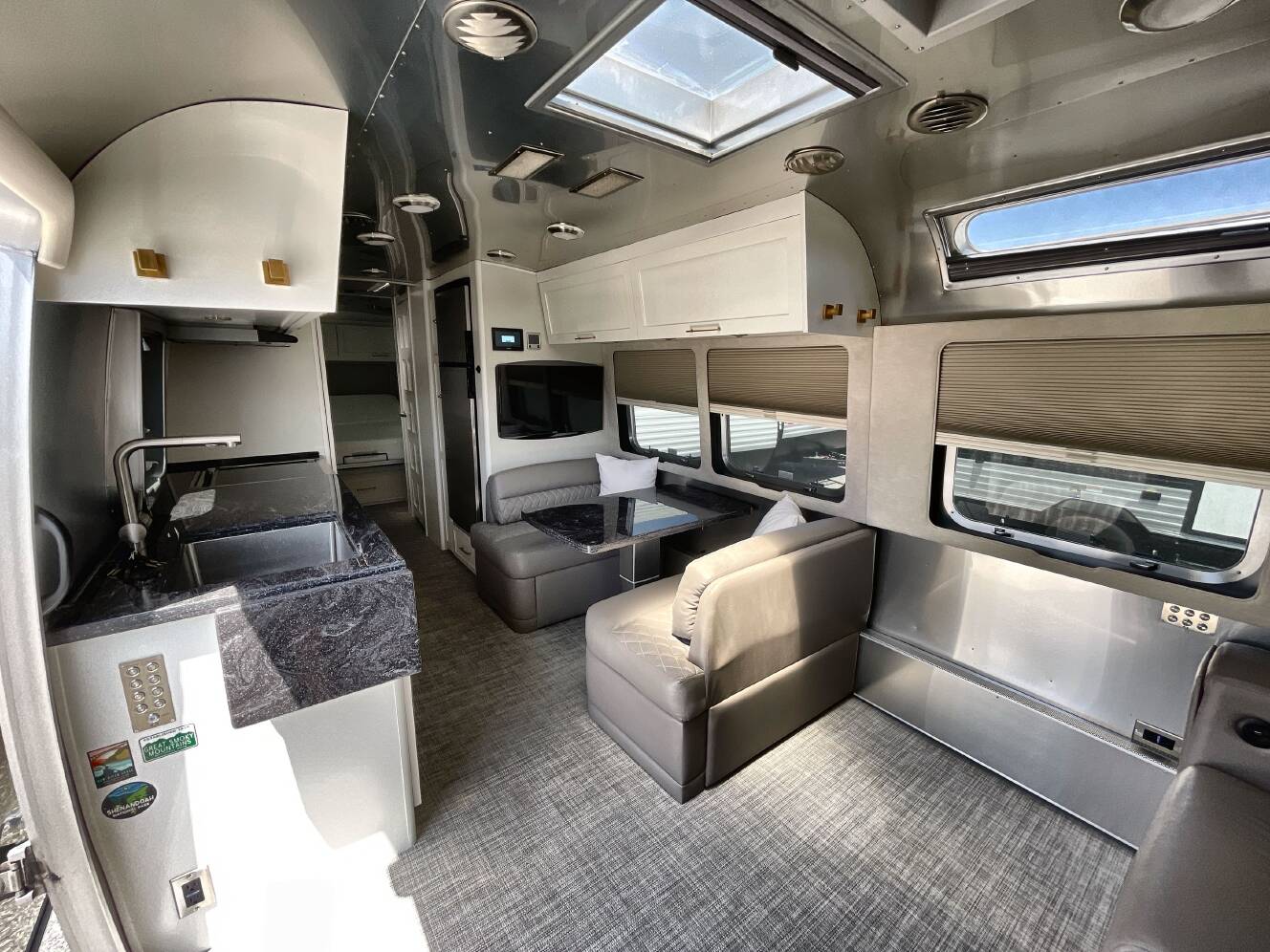 A photo of this 2020 Airstream CLASSIC 30RB QUEEN
