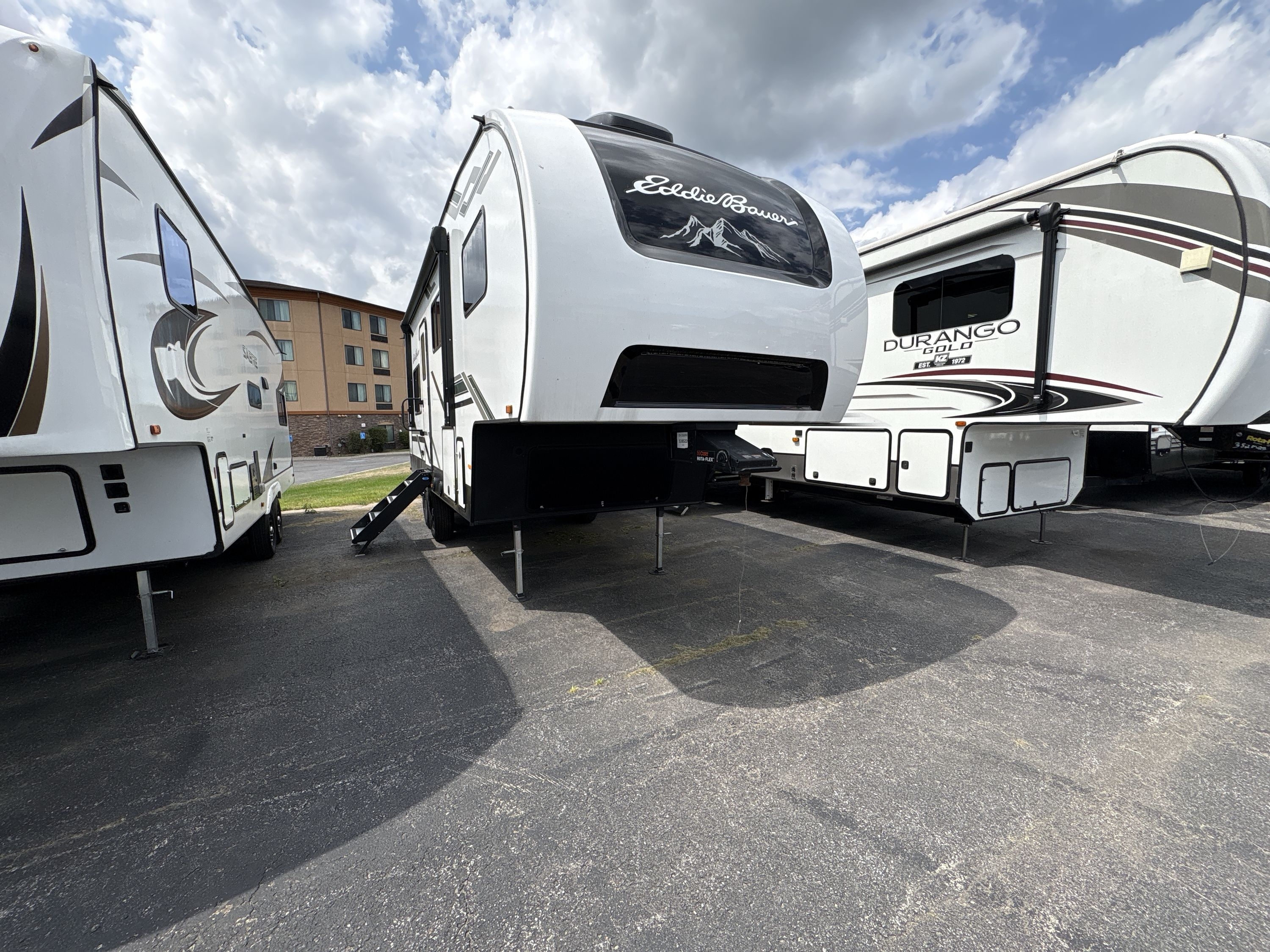 2025 Heartland EDDIE BAUER SIGNATURE 2500RK RV