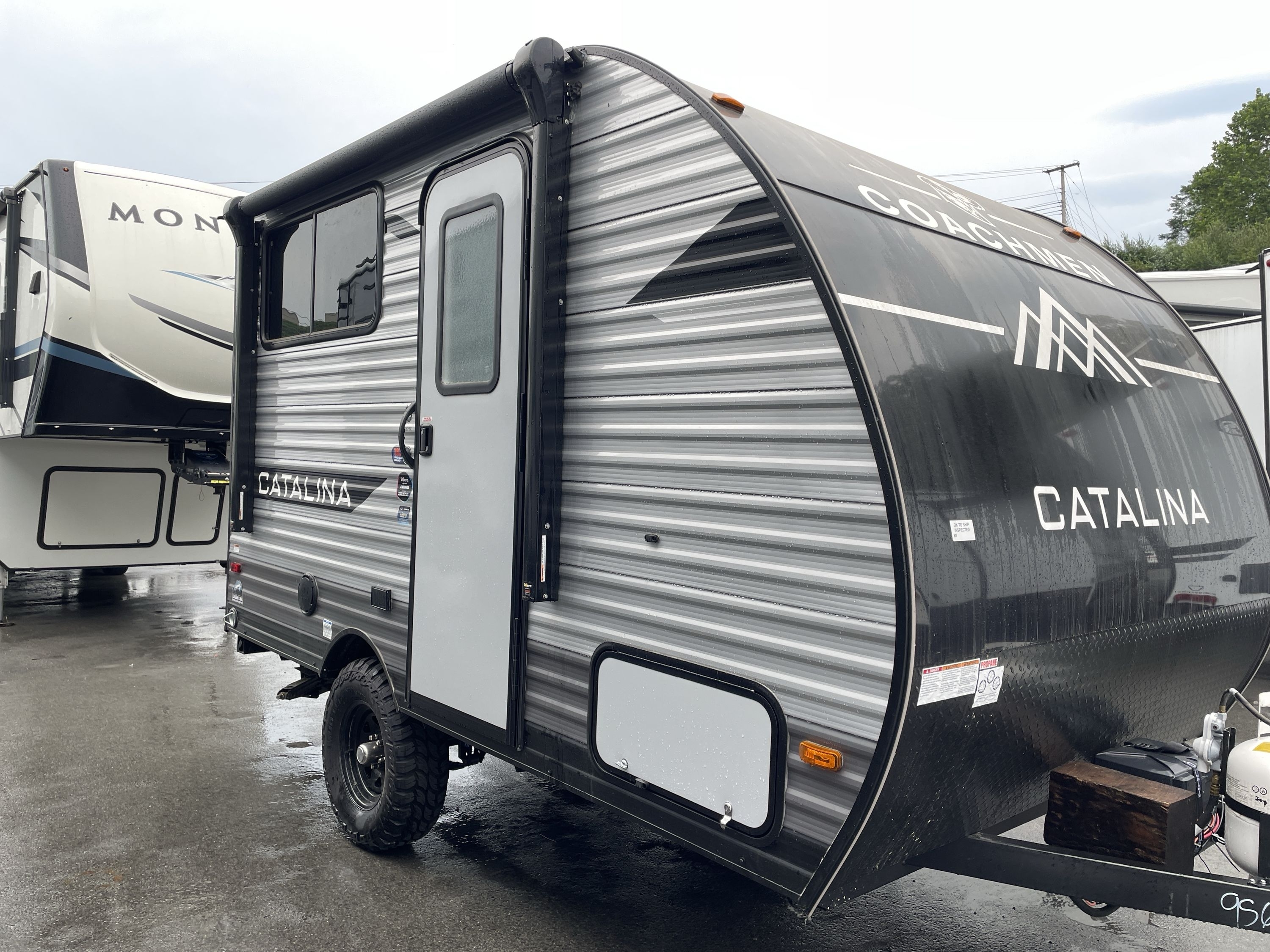 2025 Coachmen CATALINA SUMMIT 134BHX in fairmont WV