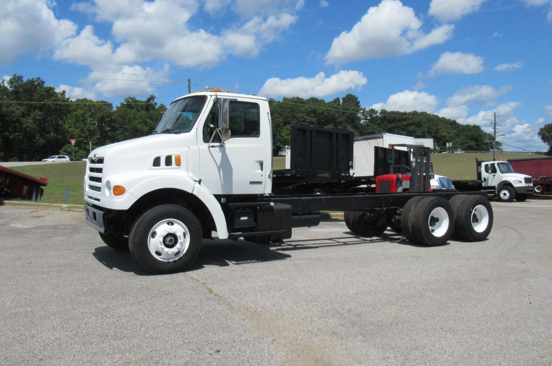 2001 STERLING LT7501 in Tuscaloosa, AL