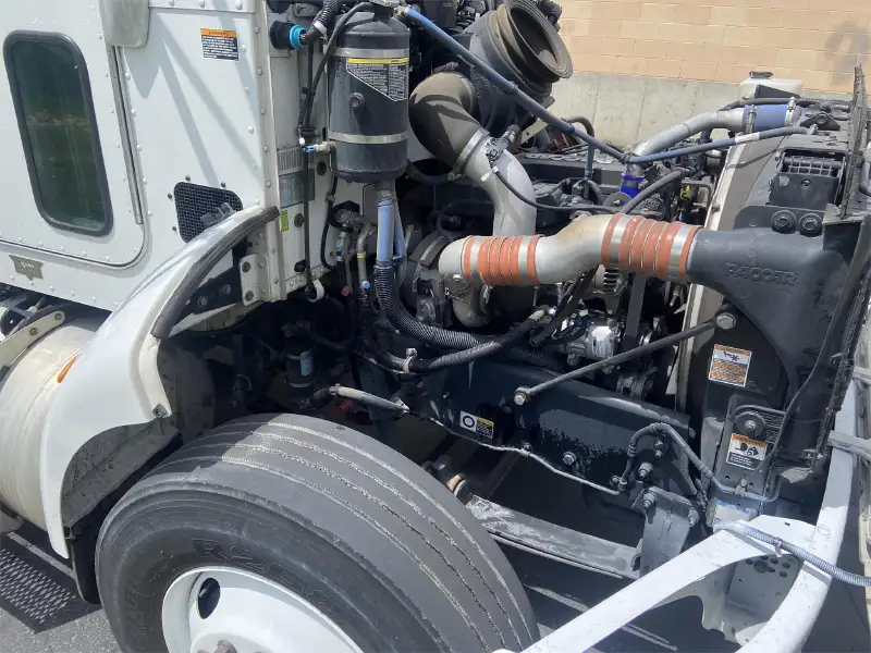 2015 PETERBILT 337