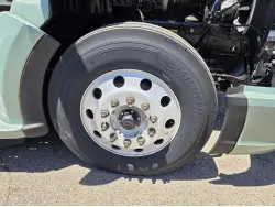2021 KENWORTH T680