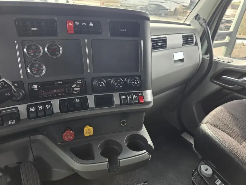 2021 KENWORTH T680
