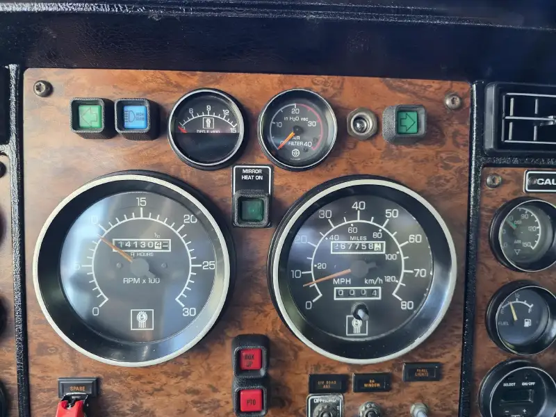 1999 KENWORTH T800