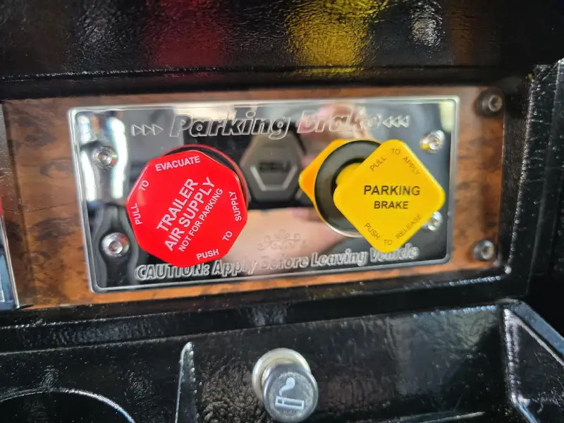 1999 KENWORTH T800
