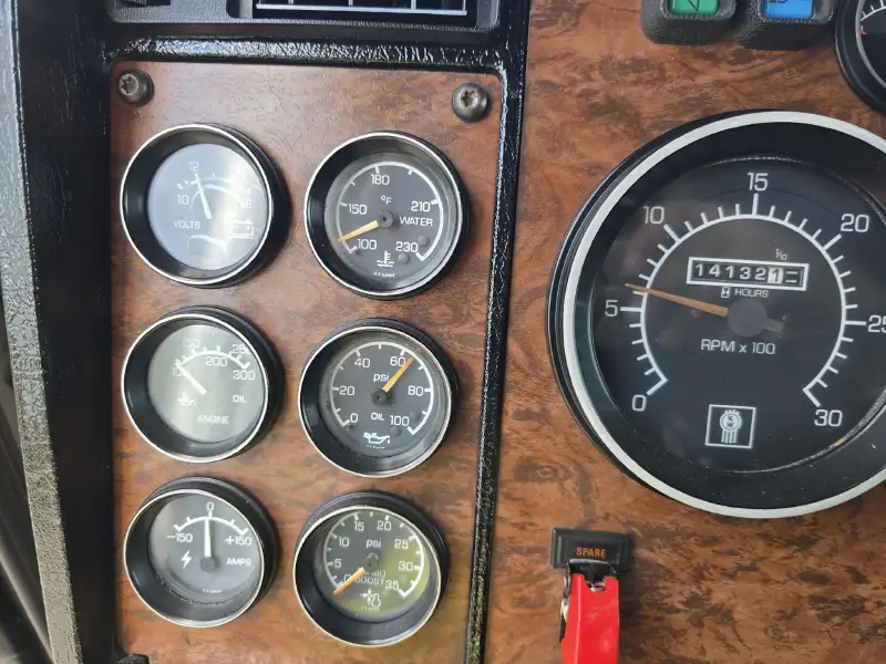 1999 KENWORTH T800