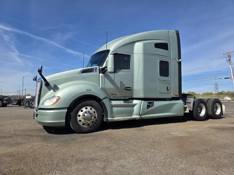 2021 KENWORTH T680