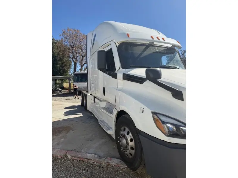 2021 FREIGHTLINER CASCADIA 126