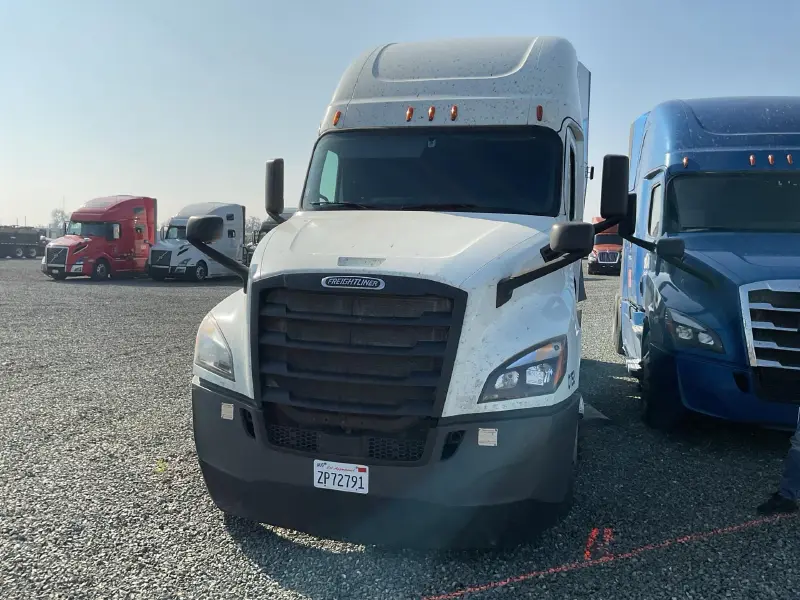 2020 FREIGHTLINER CASCADIA 126