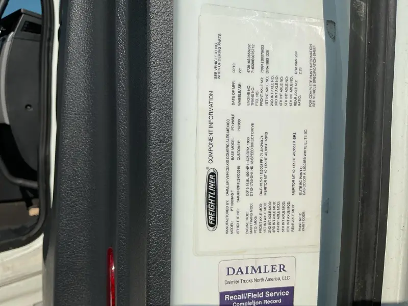 2020 FREIGHTLINER CASCADIA 126