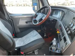 2020 FREIGHTLINER CASCADIA 126