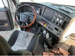 2020 FREIGHTLINER CASCADIA 126