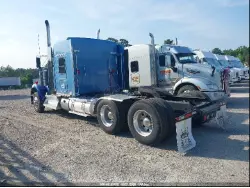2019 KENWORTH W900