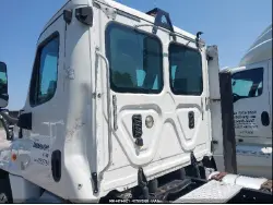 2015 FREIGHTLINER CASCADIA 125