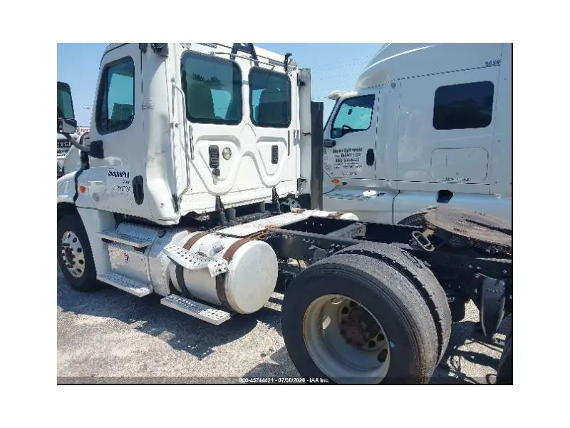 2015 FREIGHTLINER CASCADIA 125
