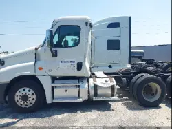 2015 FREIGHTLINER CASCADIA 125