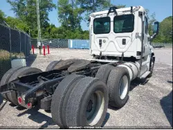 2015 FREIGHTLINER CASCADIA 125