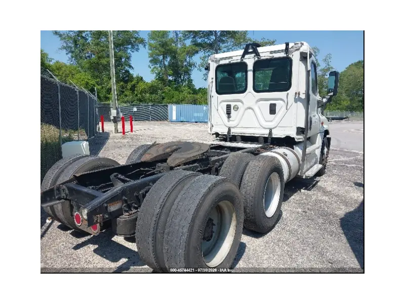 2015 FREIGHTLINER CASCADIA 125