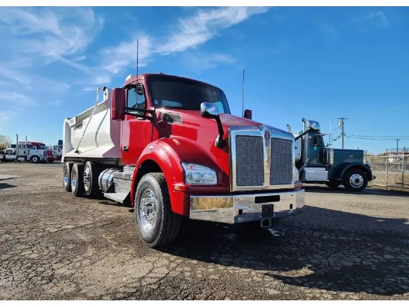 2022 KENWORTH T880