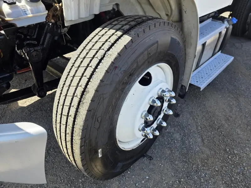 2016 FREIGHTLINER BUSINESS CLASS M2 106