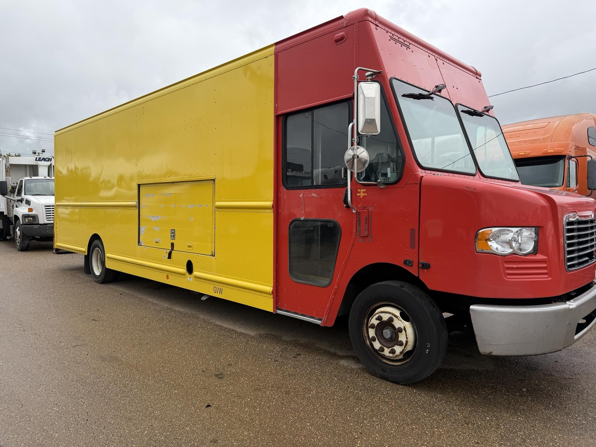 2017 FREIGHTLINER MT55 in Covington, TN