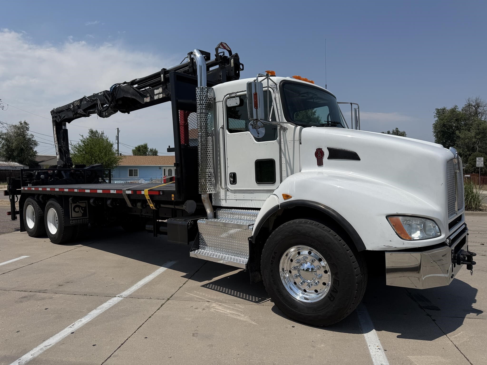 2014 KENWORTH T440 in Commerce City, CO