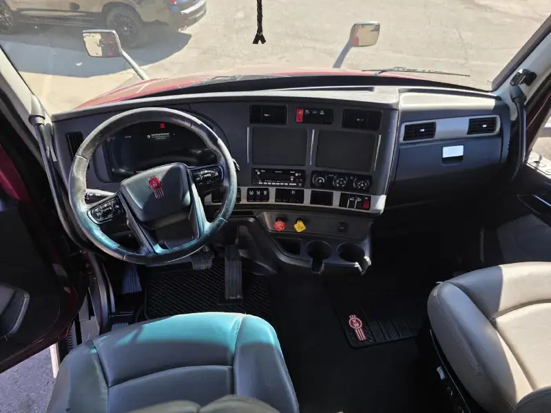 2022 KENWORTH T680