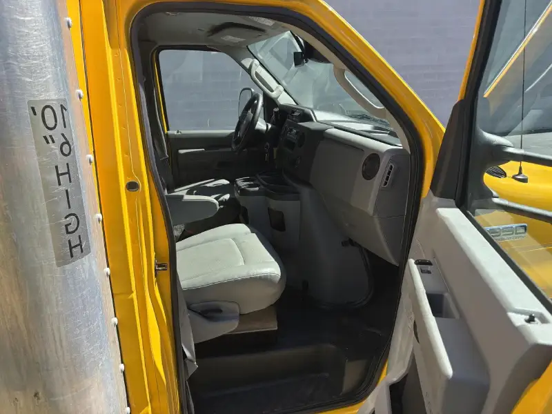 2022 FORD ECONOLINE
