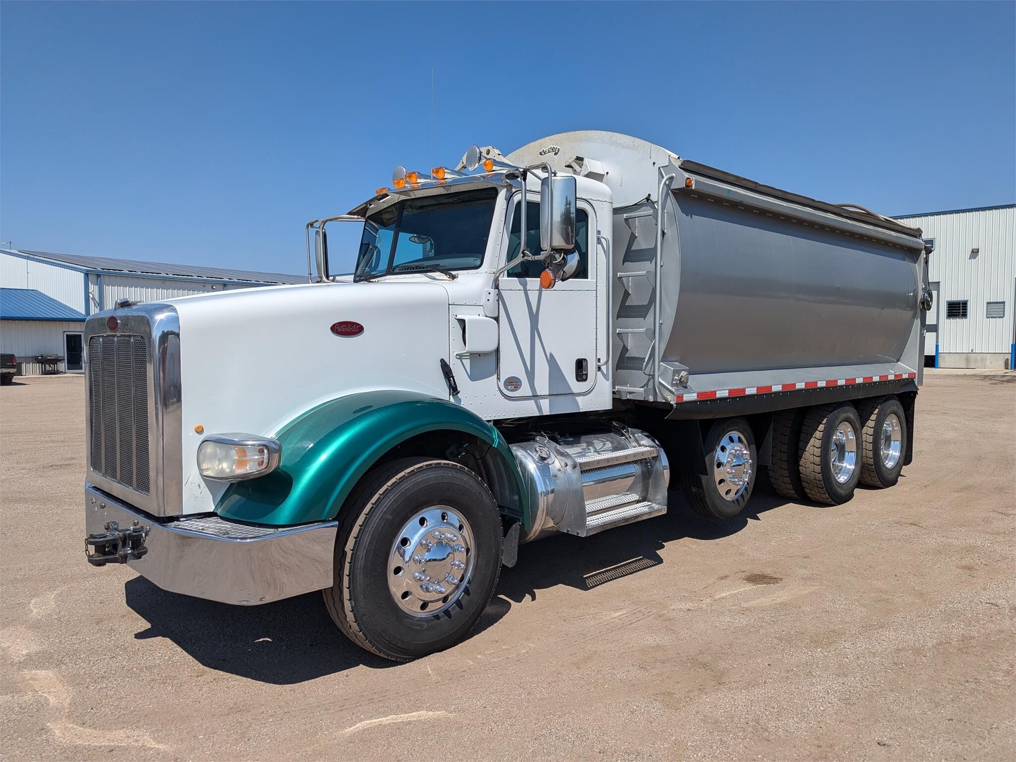 2018 PETERBILT 367 in Sawyer, KS