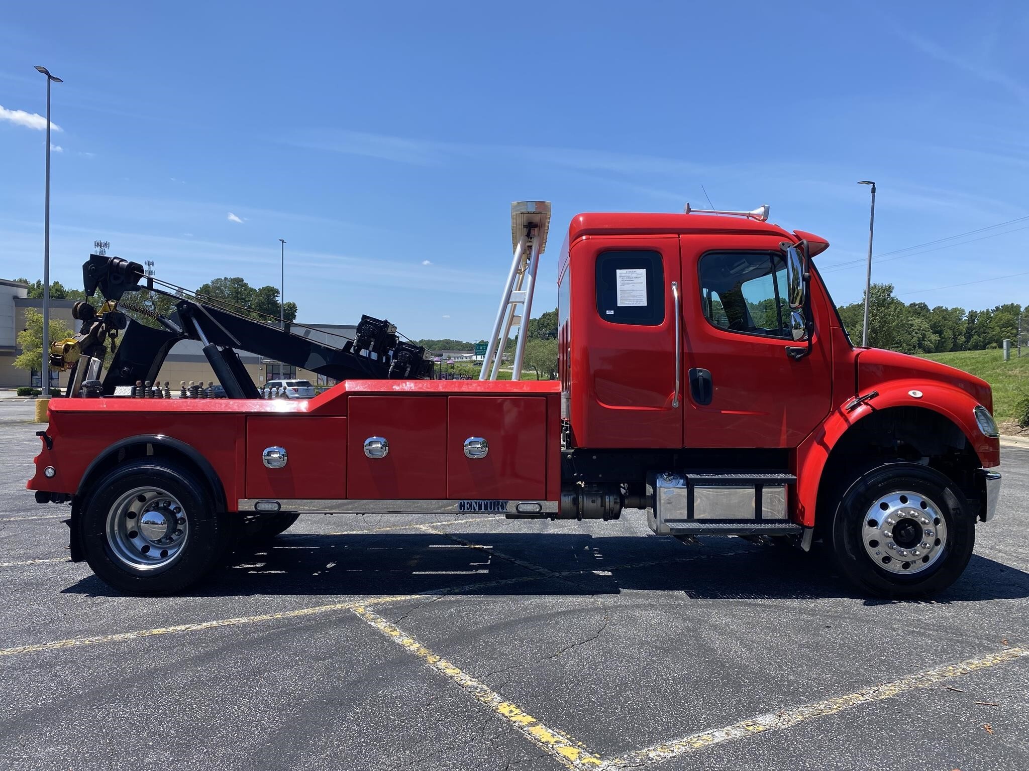 2018 FREIGHTLINER BUSINESS CLASS M2 106 in Greensboro, NC