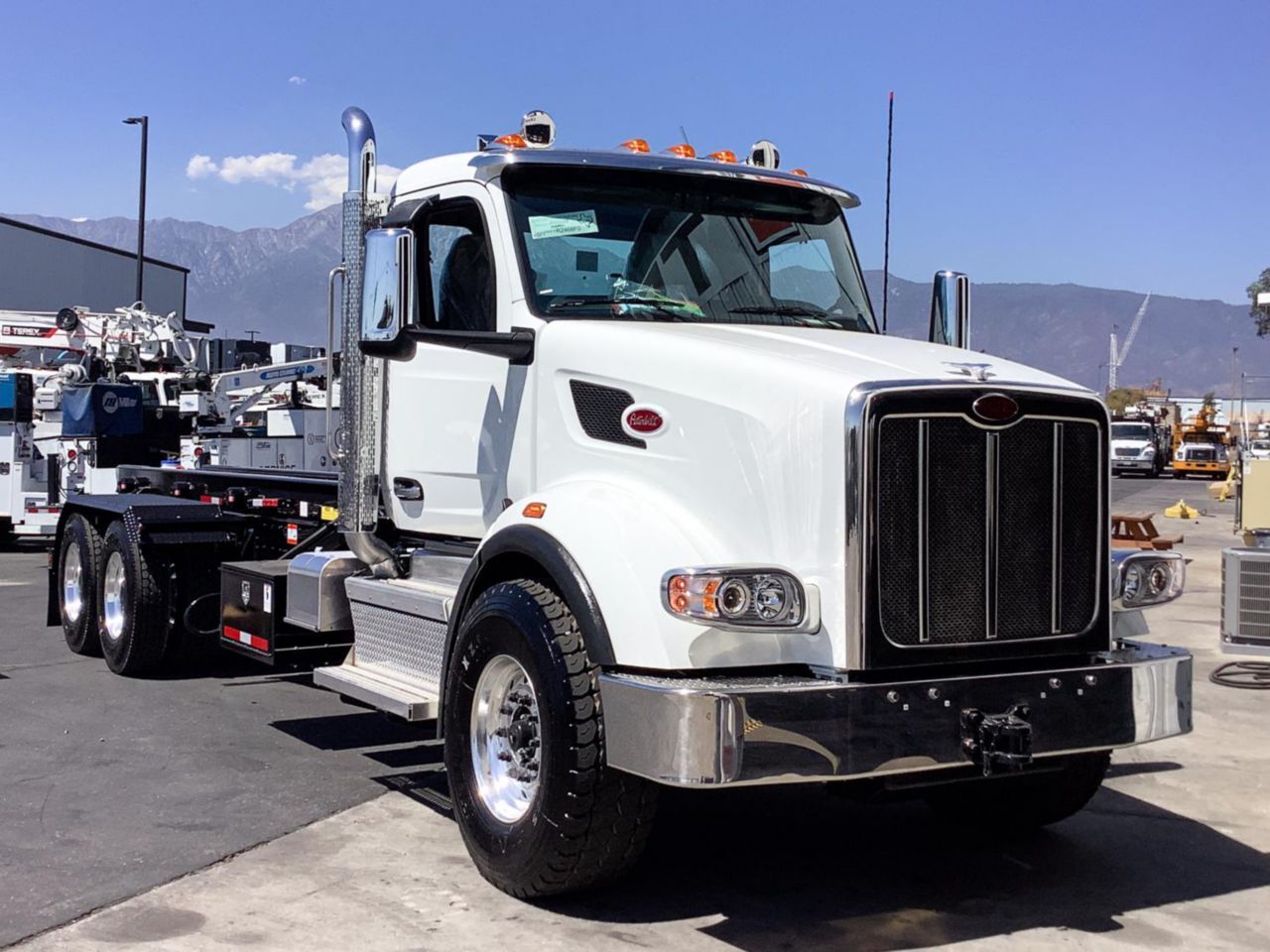 2024 PETERBILT 567 in Decatur, GA