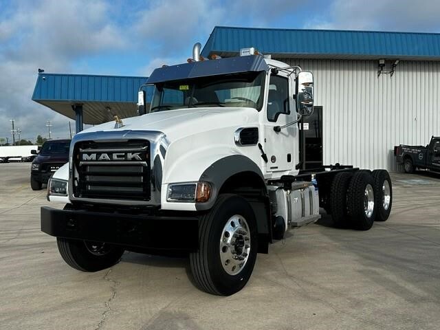 2027 MACK GRANITE 64FR in San Antonio, TX