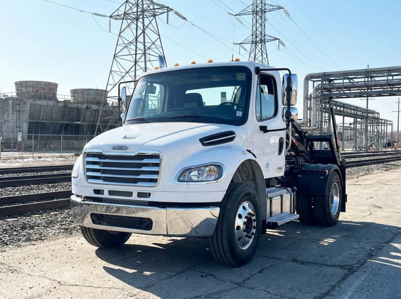 2026 FREIGHTLINER BUSINESS CLASS M2 106 in Kansas City, MO